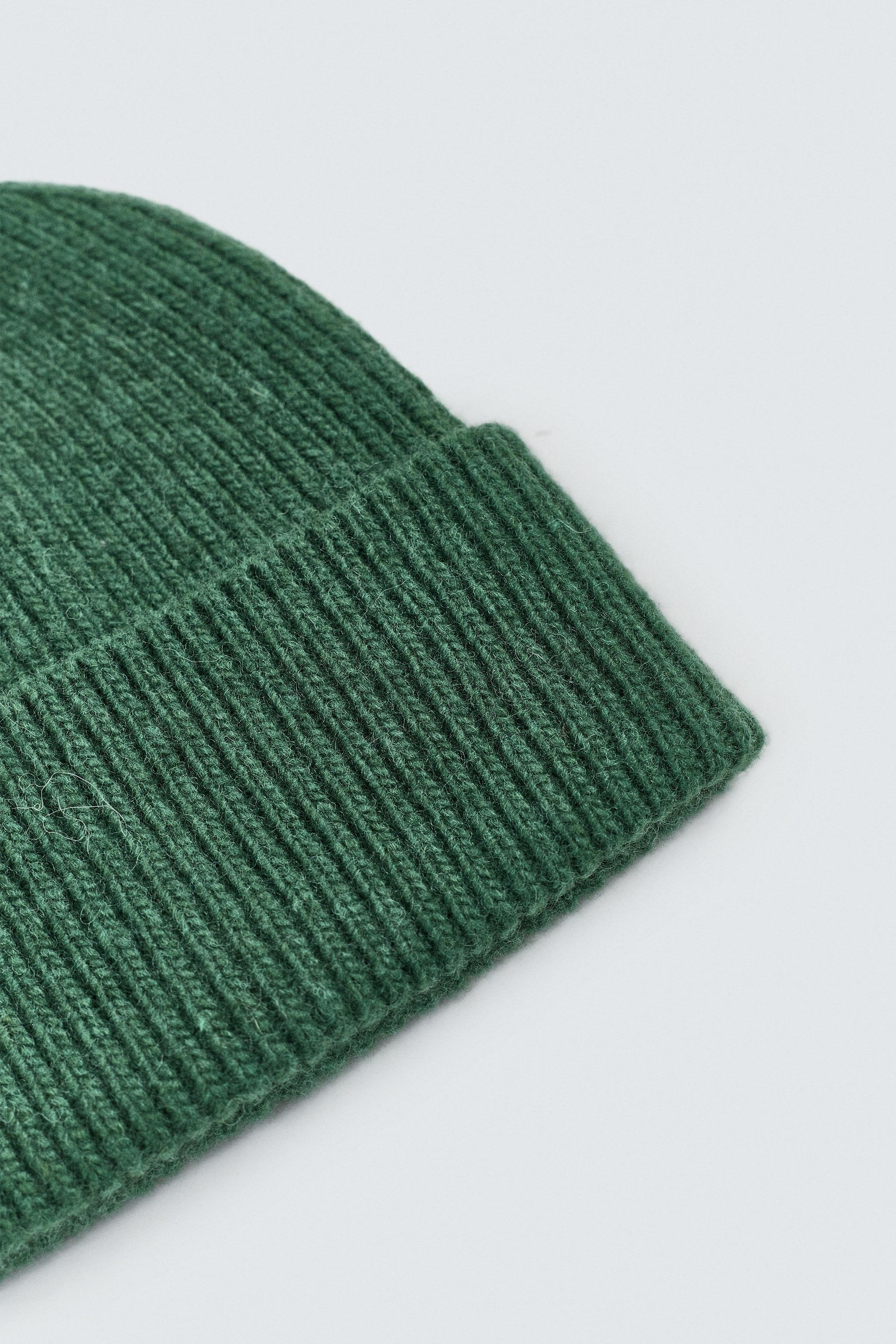 100% WOOL KNIT HAT